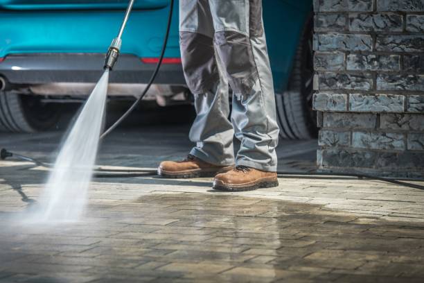 Best Driveway Pressure Washing  in Lexington, MO